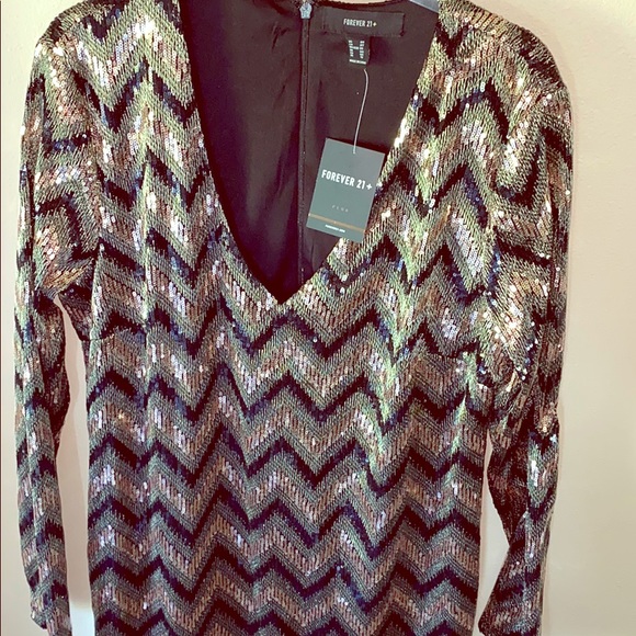 Black & Gold Dress NWT 🏷 - Picture 5 of 5